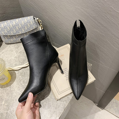 Elegantne ženske čizme na špic s tankom petom od 8 cm