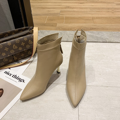 Elegantne ženske čizme na špic s tankom petom od 8 cm