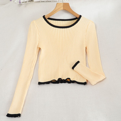 Naiste vabaaja pluus ümara kaelusega ja pikkade varrukatega