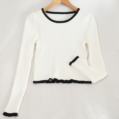 Naiste vabaaja pluus ümara kaelusega ja pikkade varrukatega