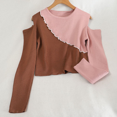 Paljaste õlgade ja pikkade varrukatega vabaaja naiste pluus