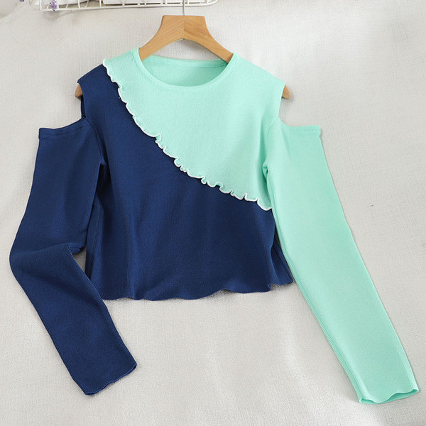 Paljaste õlgade ja pikkade varrukatega vabaaja naiste pluus