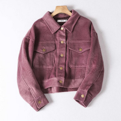 Lühike nööpidega sametjakk