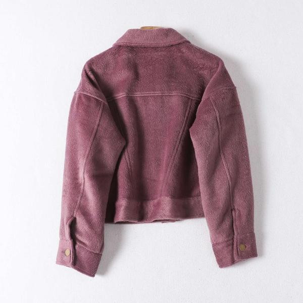 Lühike nööpidega sametjakk