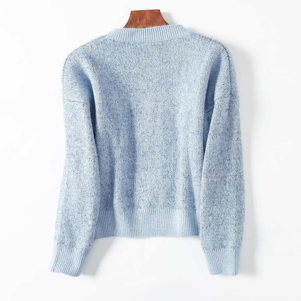 Πουλόβερ για γυναίκες με οβάλ λαιμόκοψη