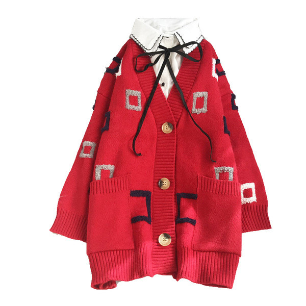 Naiste vabaaja vest - spits-kaelusega ja nööpidega