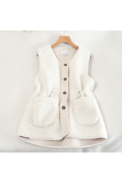 Moteriška ilga liemenė su sagomis ir apvalia iškirpte