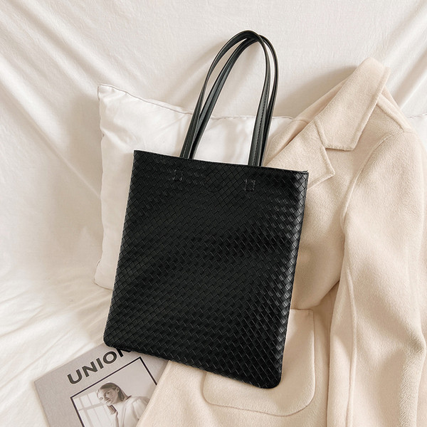 Moderna ženska kožna torba preko ramena