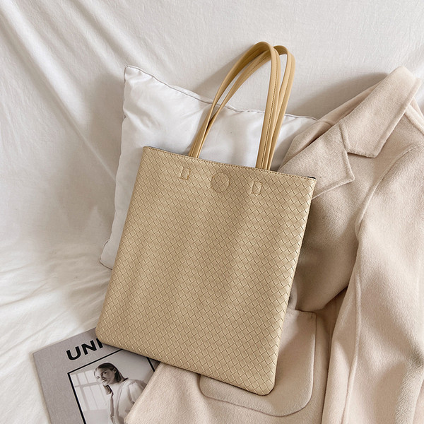 Moderna ženska kožna torba preko ramena