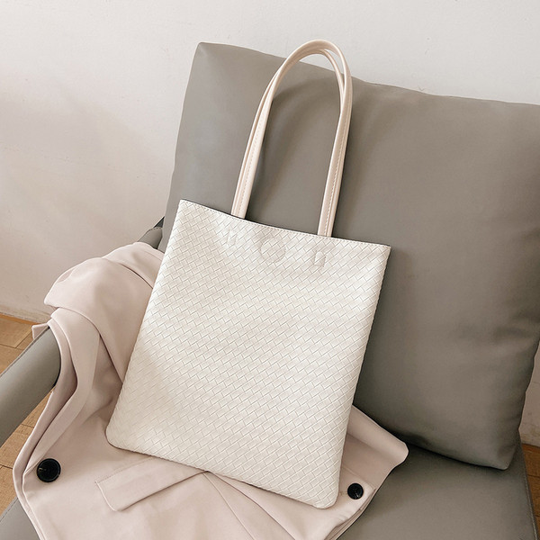 Moderna ženska kožna torba preko ramena