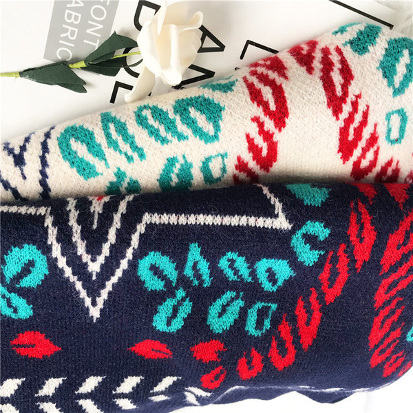 Naiste pikkade varrukatega kampsun - lai mudel