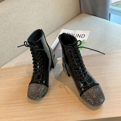 Naiste kividega saapad ja 5 cm paksune paeltega konts