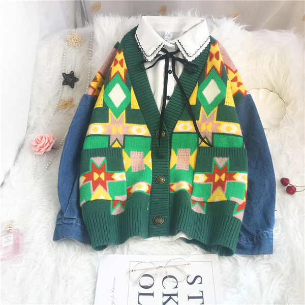 Vesta de dama cu decolteu spitz si buzunare