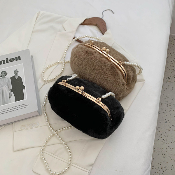 Moodne naiste kott sule ja lukuga