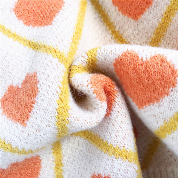 Vabaaja südametega naiste kampsun - ümara kaelusega