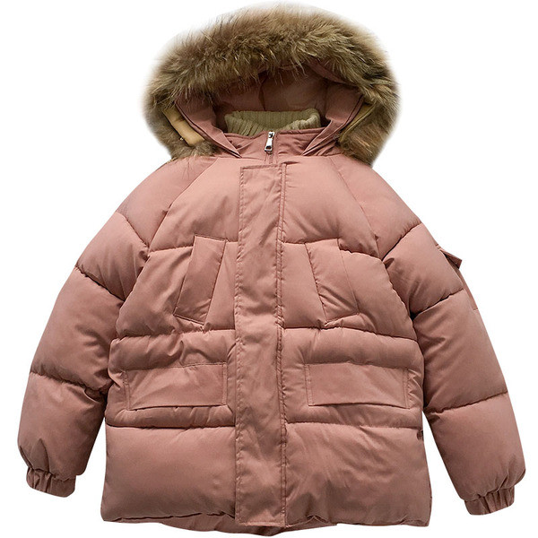 Naiste vabaaja sule ja lukuga talvejope