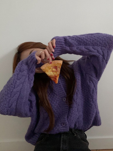 Κοντή γυναικεία ζακέτα με κουμπιά