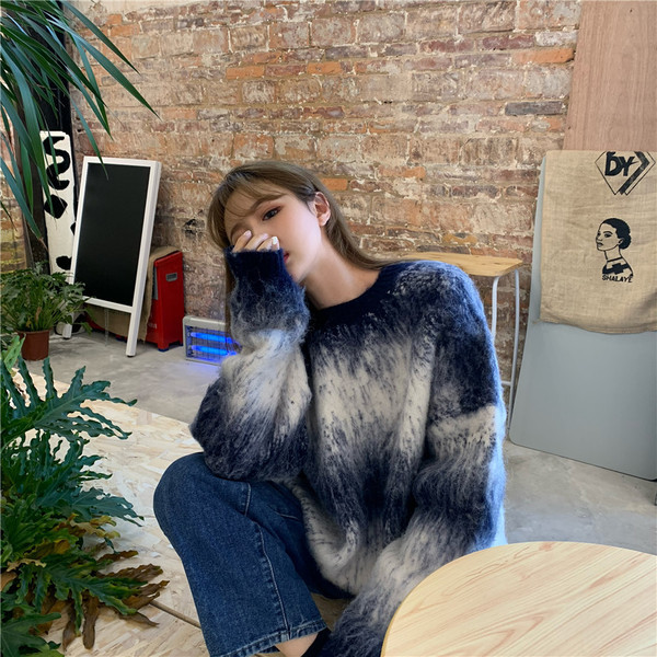 Γυναικείο casual πουλόβερ με οβάλ λαιμόκοψη  φαρδύ μοντέλο