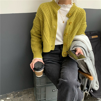 Praegune naiste lühike nööpidega kardigan