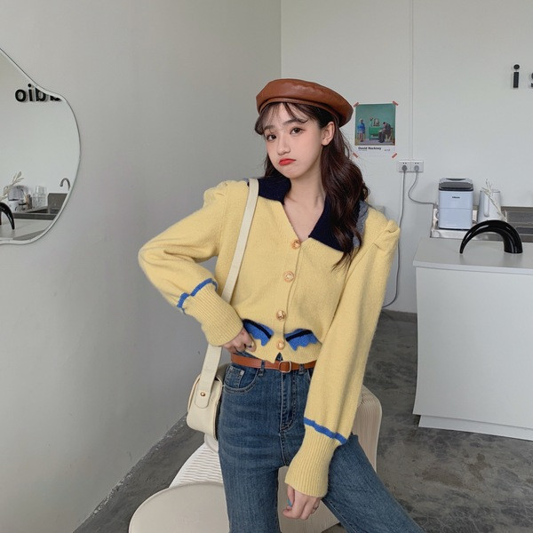 Casual κοντομάνικη γυναικεία ζακέτα με  ντεκολτέ