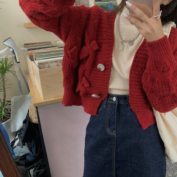 Γυναικεία μοντέρνα κοντή ζακέτα - φαρδύ μοντέλο