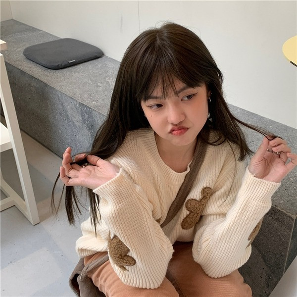 Aktualni ženski široki džemper sa vezom