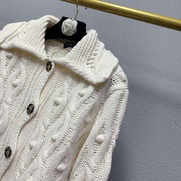 Vesta de iarna dama cu nasturi si guler