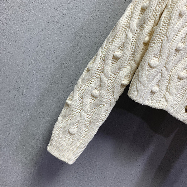 Vesta de iarna dama cu nasturi si guler