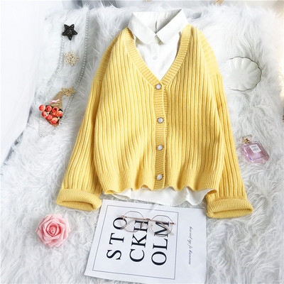 Moderni pleteni ženski kardigan sa špic izrezom