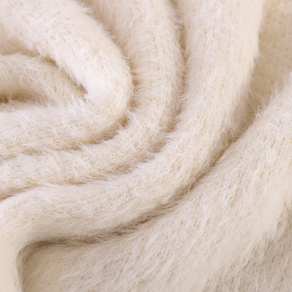 Ženski ležerni puhasti pulover s okruglim izrezom