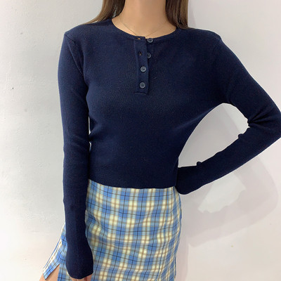 Naiste mitmes värvitoonis nööpidega sügispluus