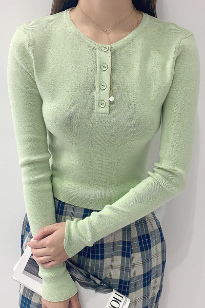 Naiste mitmes värvitoonis nööpidega sügispluus