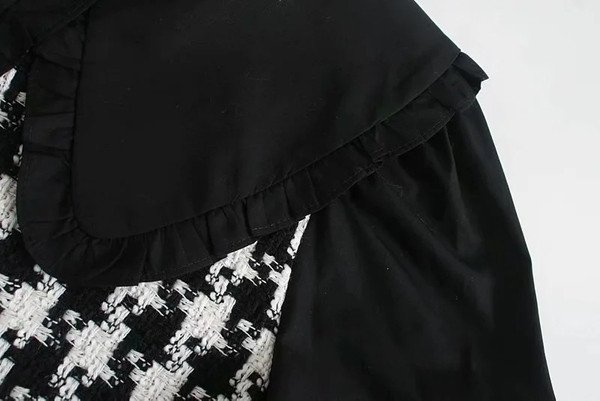 Naiste ruuduline suure kraega pluus