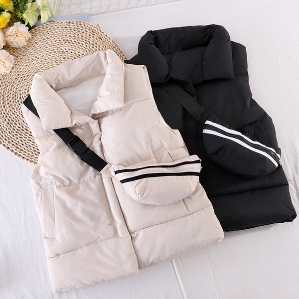 Naiste talvevest kõrge krae ja kotiga