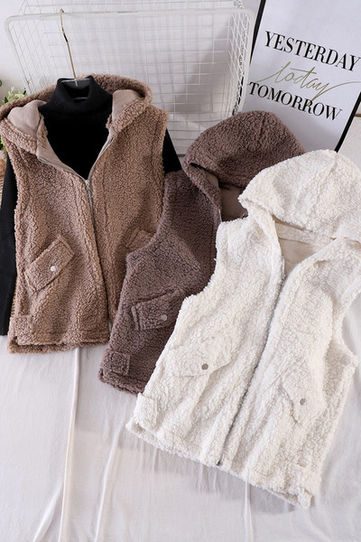 Γυναικείο γιλέκο με κουκούλα και φερμουάρ