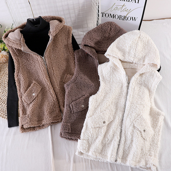 Γυναικείο γιλέκο με κουκούλα και φερμουάρ