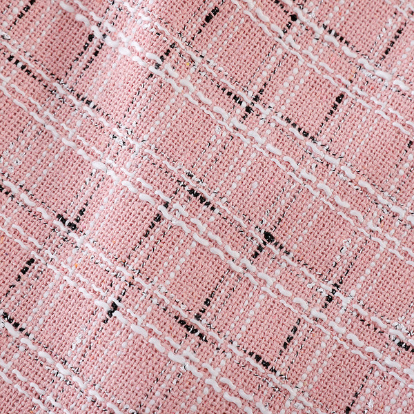 Κομψό γυναικείο γιλέκο με γιακά και κουμπιά σε σχήμα V