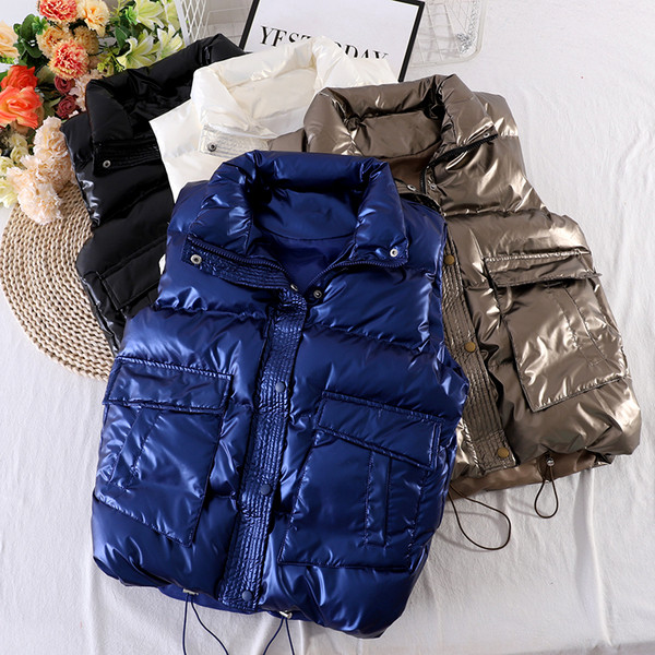 Ženski sportsko-ležerni prsluk s visokim ovratnikom i džepovima