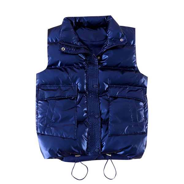 Ženski sportsko-ležerni prsluk s visokim ovratnikom i džepovima