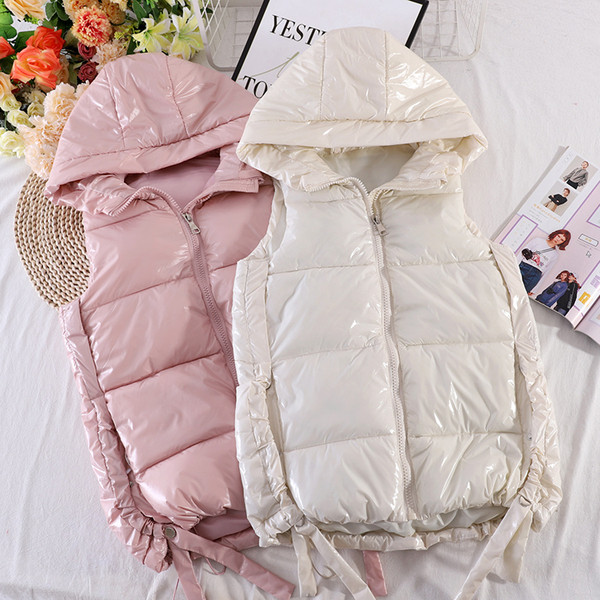 Uus mudel kapuutsiga ja taskutega naiste vest