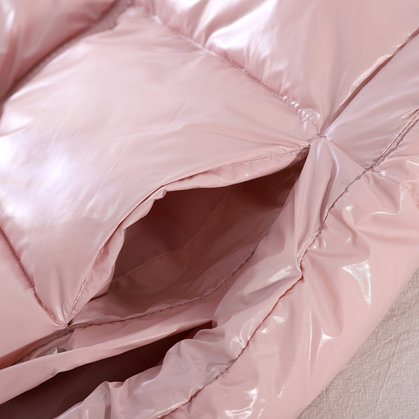 Uus mudel kapuutsiga ja taskutega naiste vest