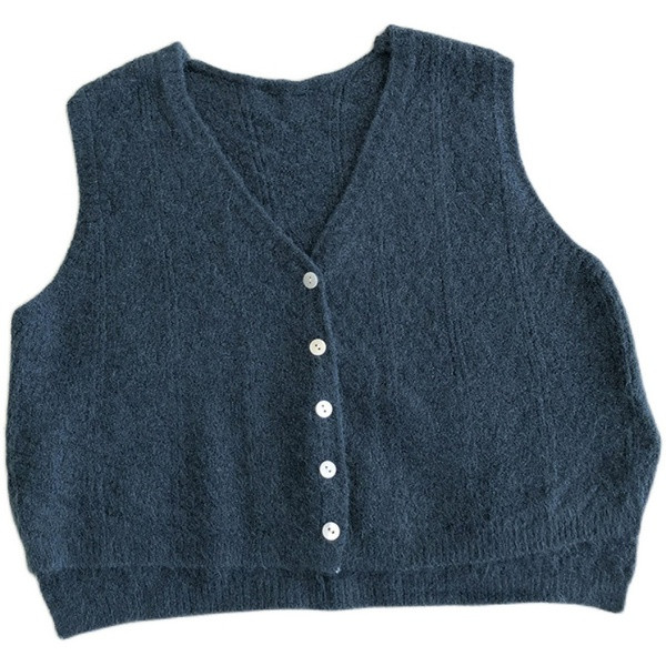 Moteriška megzta liemenė V formos iškirpte