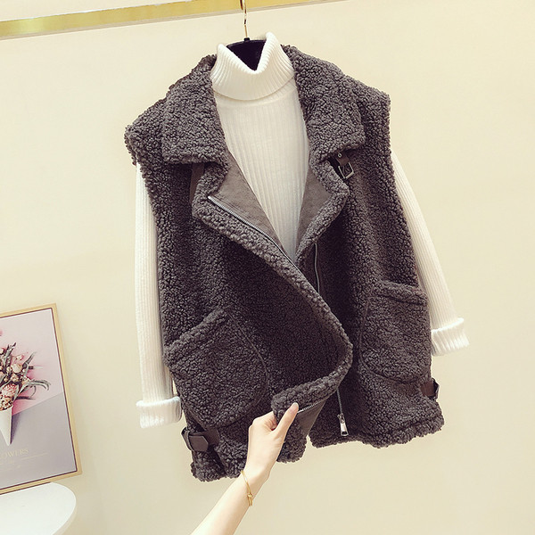 Moteriška kasdieninė pūkinė liemenė su kišenėmis