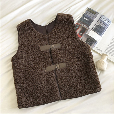 Uus mudel naiste nööpidega sulevestist