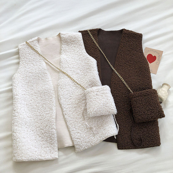 Γυναικείο μοντέρνο γιλέκο ντεκολτέ