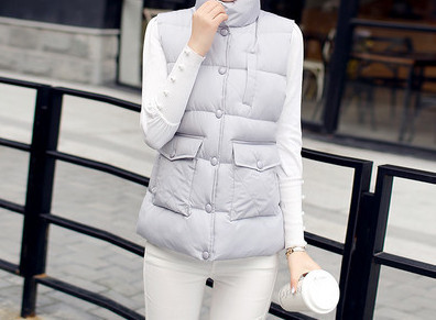 Moodne naiste vest nööpide ja kõrge kaelusega taskutega - suurus kuni 5XL