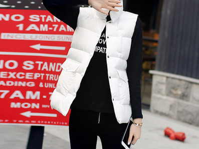 Moodne naiste vest nööpide ja kõrge kaelusega taskutega - suurus kuni 5XL