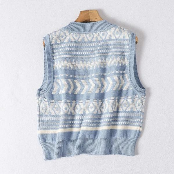 Sieviešu ikdienas veste ar pogām un špica kakla izgriezumu