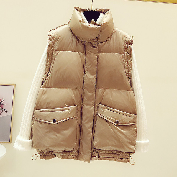 Laisva moteriška liemenė su užtrauktuku ir kišenėmis