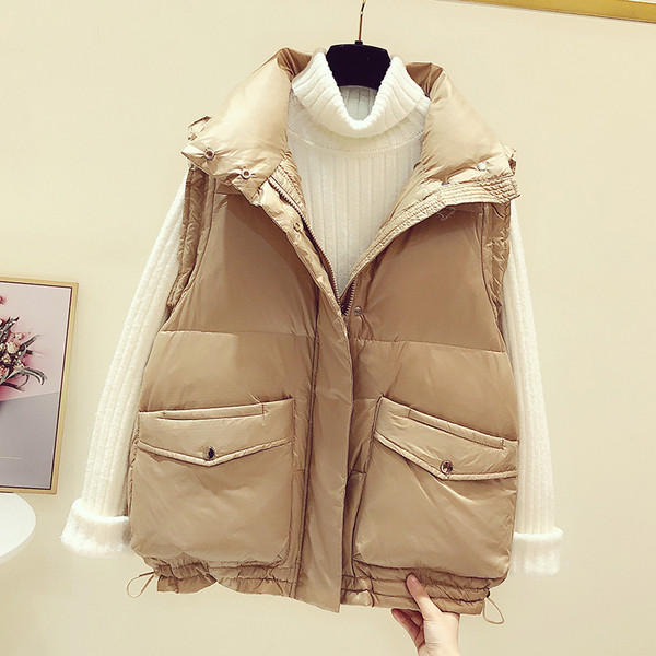 Laisva moteriška liemenė su užtrauktuku ir kišenėmis